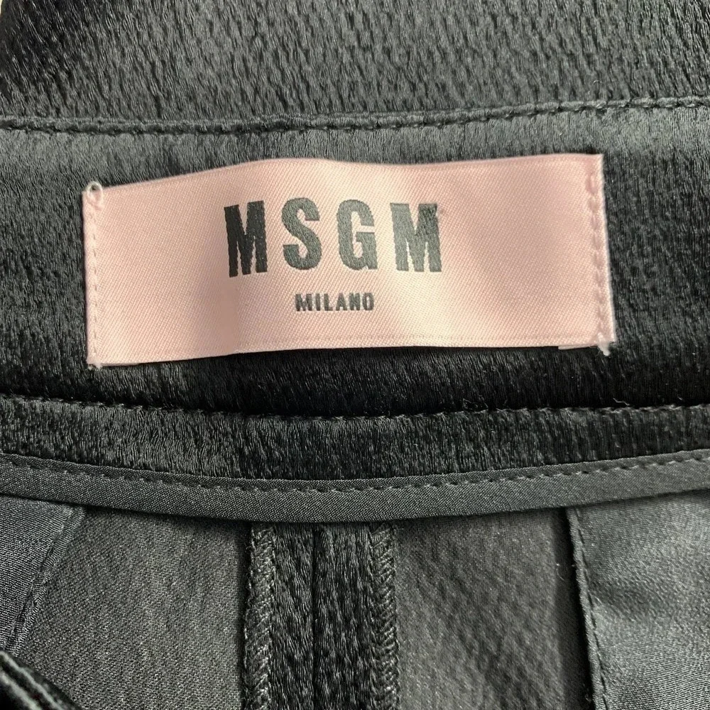 MSGM Milano‎ Classic Black Silky Cropped Trousers
